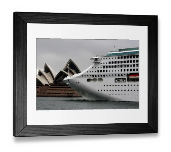 Framed Print : Australia-Travel-Superliner-Sun Princess