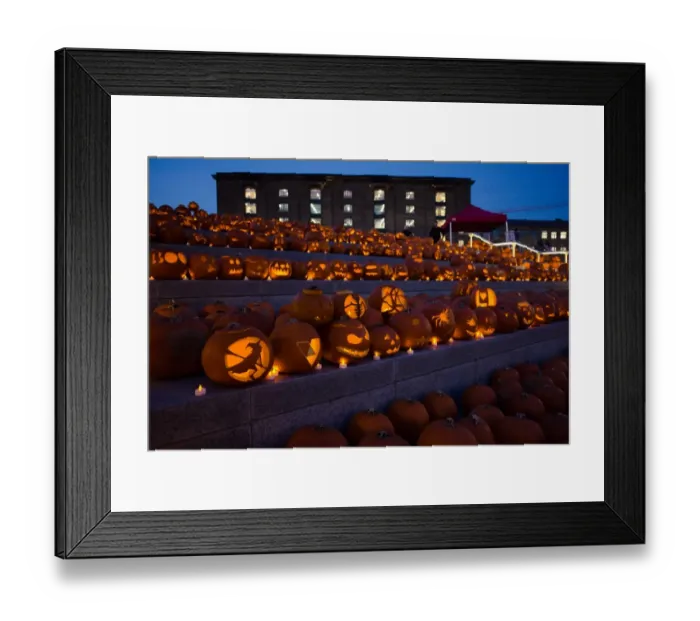 Framed Print : Britain-Culture-Festival-Halloween