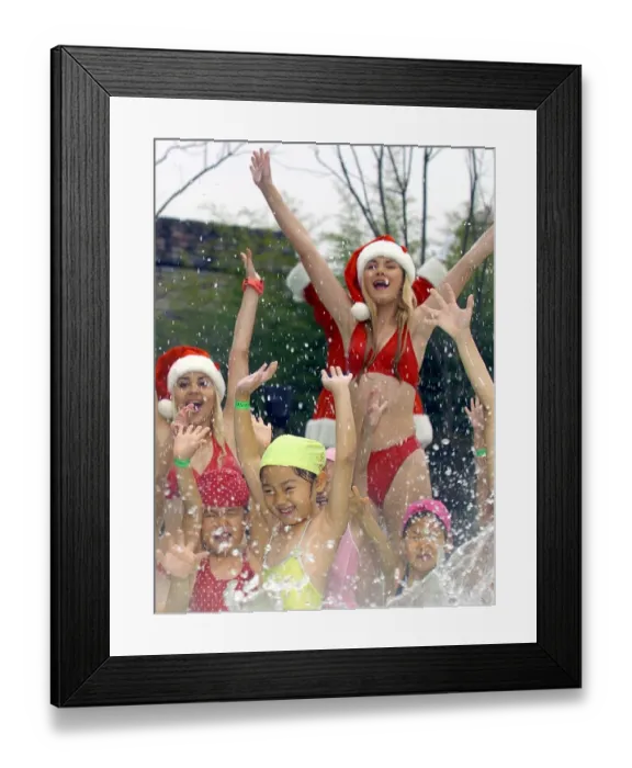 Framed Print : Skorea-Santas Framed Print : Skorea-Santas