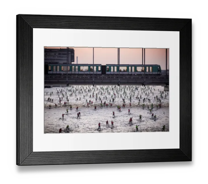 Framed Print : France-Paddle-Competition-Sport-Offeat Framed Print : France-Paddle-Competition-Sport-Offeat