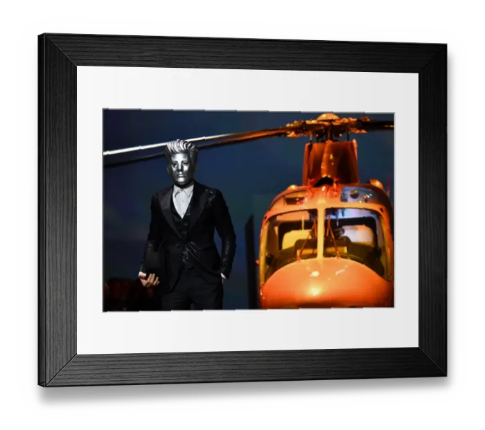 Framed Print : FASHION - MEN - 2017 Framed Print : FASHION - MEN - 2017
