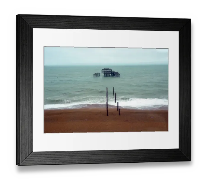 Framed Print : Britain-Tourism-Leisure-Lifestyle-Architecture
