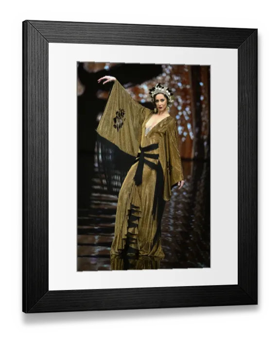 Framed Print : Spain - Fashion - Simof - Flamenco Framed Print : Spain - Fashion - Simof - Flamenco