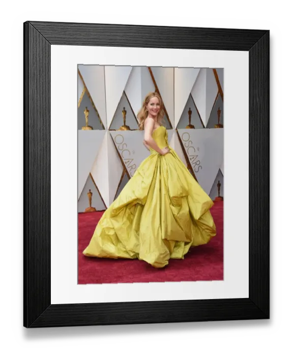 Framed Print : Us-Oscars-Arrivals