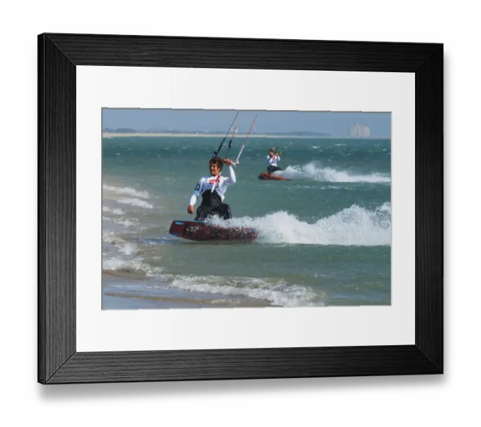 Framed Print : Kitesurfing-Windsurfing-World-Fra