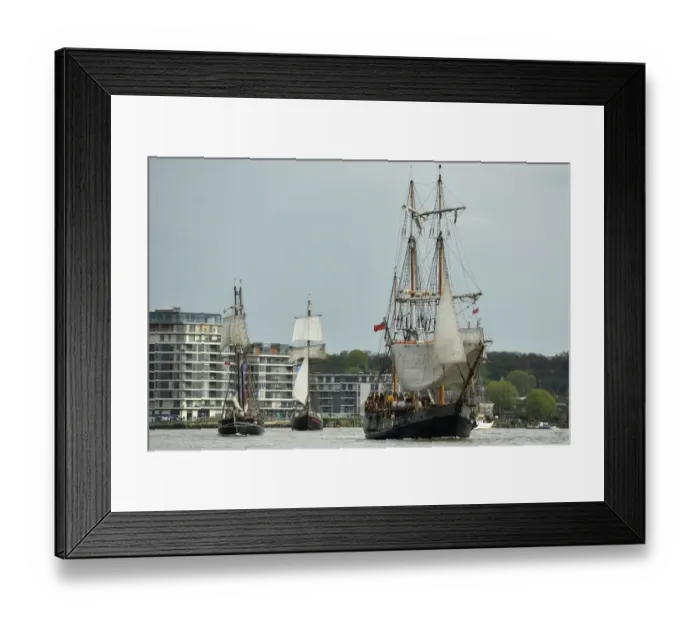 Framed Print : Britain-Festival-Tall Ships