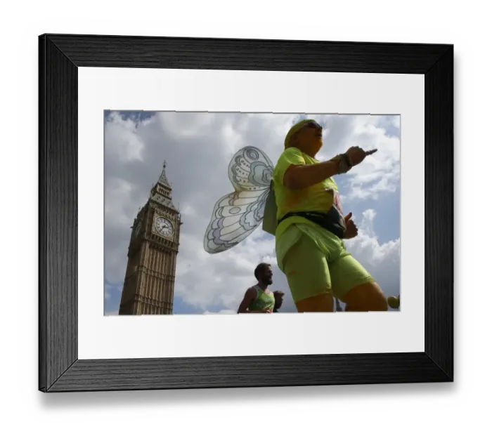 Framed Print : Athletics-Britain-Marathon