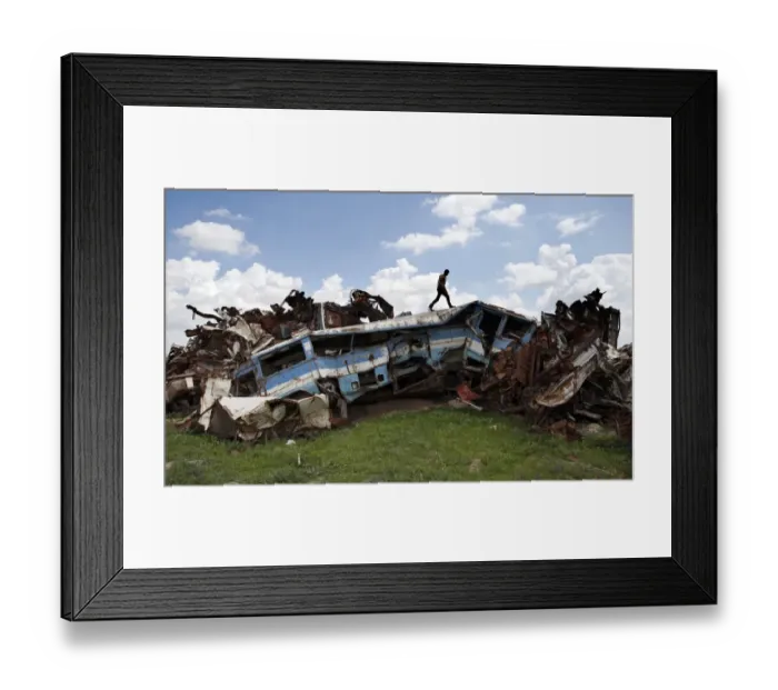 Framed Print : Iraq-Lifestyle-Cars Framed Print : Iraq-Lifestyle-Cars