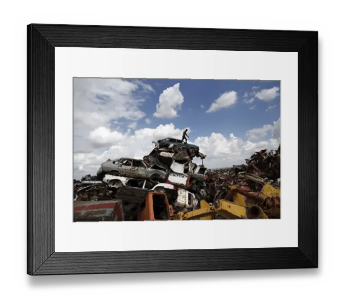 Framed Print : Iraq-Lifestyle-Cars