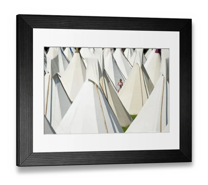 Framed Print : Britain-Entertainment-Music-Glastonbury Framed Print : Britain-Entertainment-Music-Glastonbury