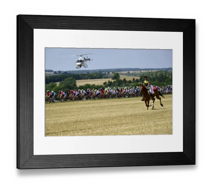 Framed Print : Cycling-Fra-Tdf2017-Pack-Postcard