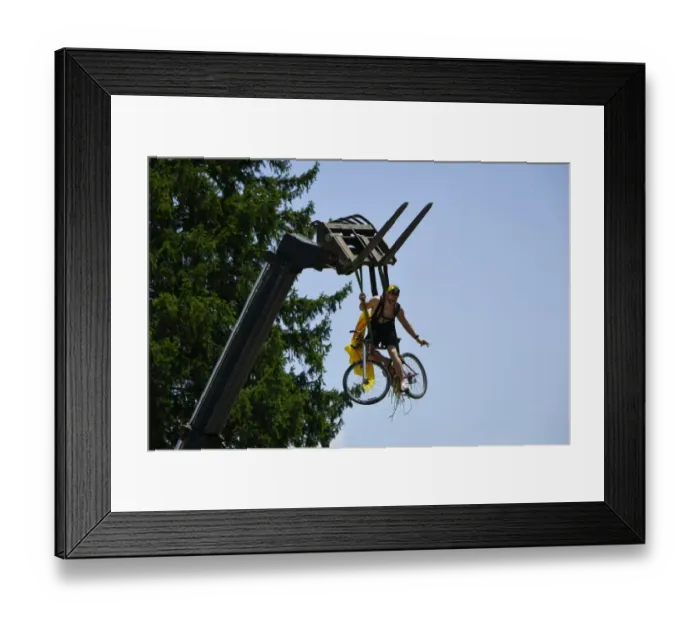 Framed Print : Cycling-Fra-Tdf2017-Fans