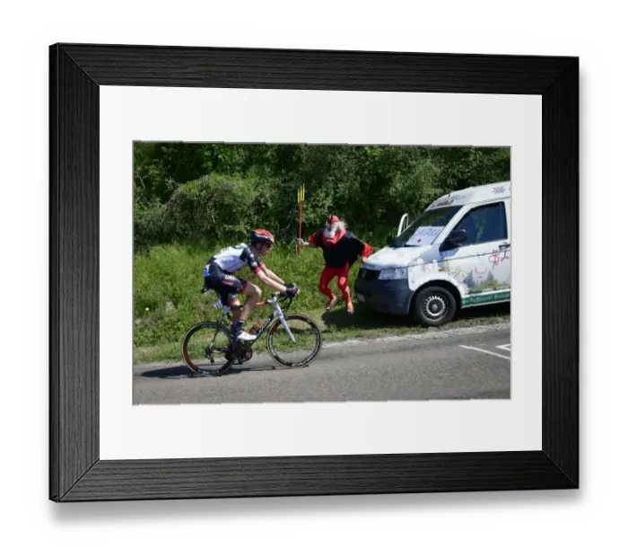 Framed Print : Cycling-Fra-Tdf2017-Breakaway-Fans