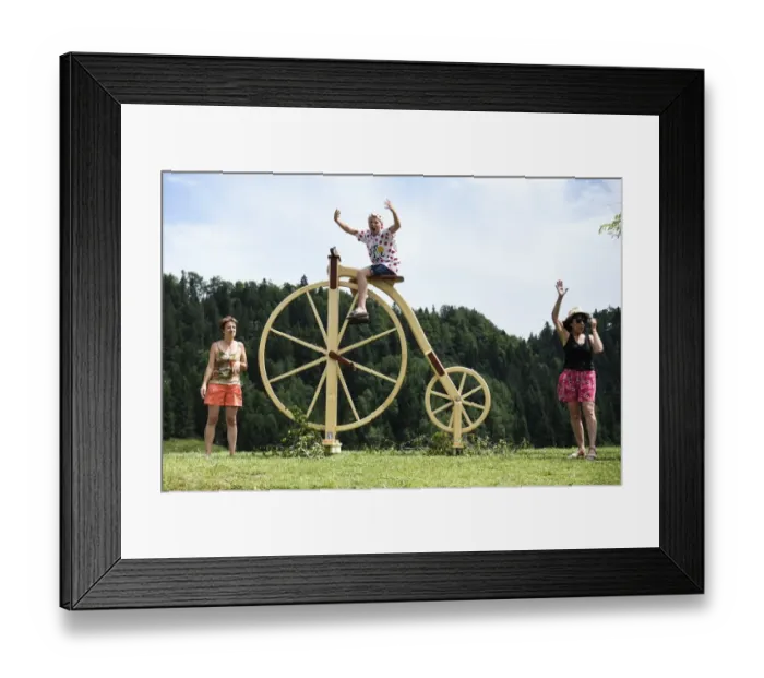 Framed Print : Cycling-Fra-Tdf2017-Fans