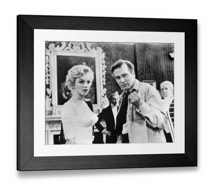 Framed Print : Director Laurence Olivier Directs Marilyn Monroe Framed Print : Director Laurence Olivier Directs Marilyn Monroe