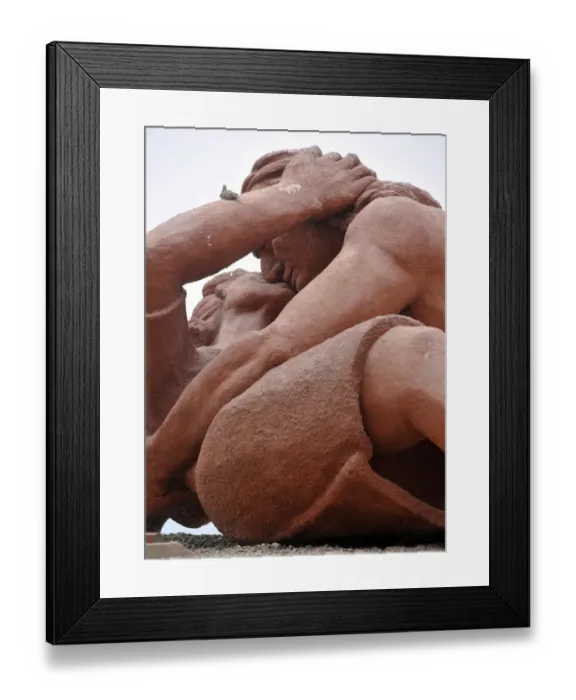 Framed Print : Peru-Lima-Statue-The Kiss-Love