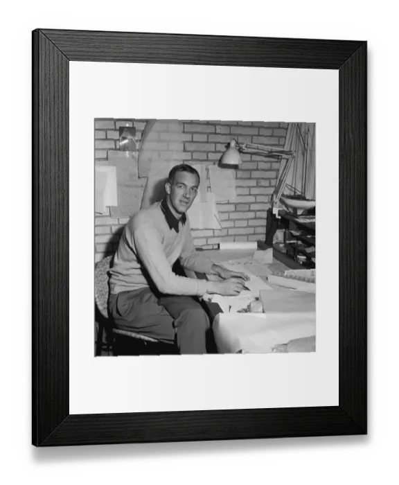 Framed Print : (FILES) Danish architect Jorn Utzon poses for photographer in his home in Elsinore