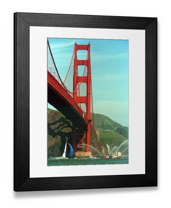 Framed Print : Sail-Aquitaine Innovations-Arrival Framed Print : Sail-Aquitaine Innovations-Arrival