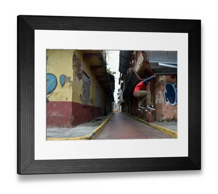 Framed Print : Panama-Feature-Daily Life