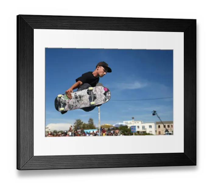 Framed Print : Sport-Loisirs-Skateboard Framed Print : Sport-Loisirs-Skateboard