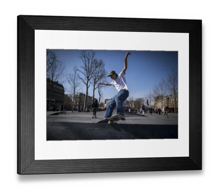 Framed Print : France-Skateboard-Lifestyle
