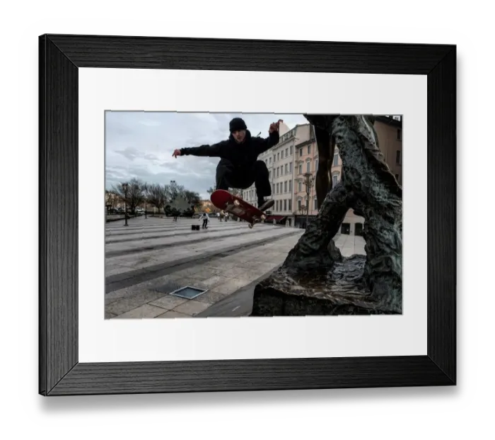 Framed Print : France-Skateboard-Hdv Framed Print : France-Skateboard-Hdv