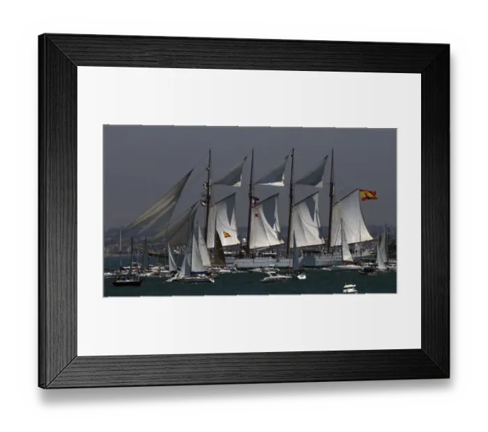 Framed Print : Sailing-Esp Framed Print : Sailing-Esp