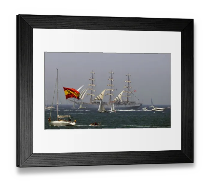 Framed Print : Sailing-Esp Framed Print : Sailing-Esp