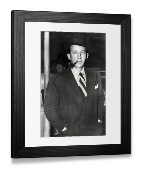 Framed Print : US Crooner and actor Bing Crosby Framed Print : US Crooner and actor Bing Crosby