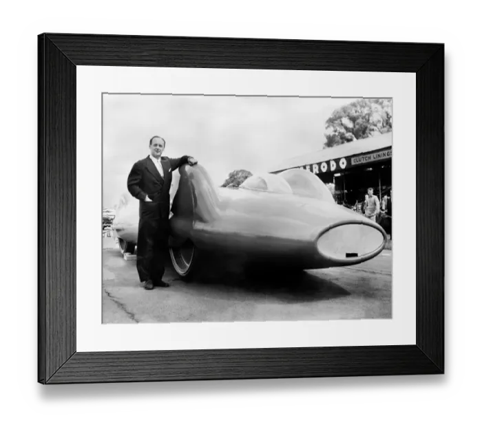 Framed Print : United Kingdom-Speed Record-Racing Driver Framed Print : United Kingdom-Speed Record-Racing Driver