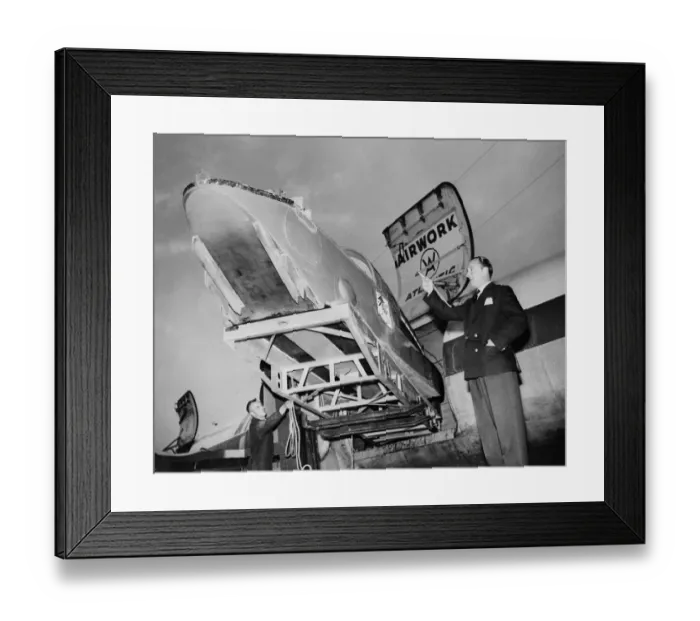 Framed Print : Donald Campbell-Blue Bird-Hydroplane-218904
