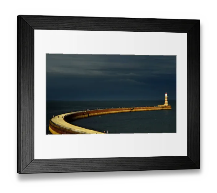 Framed Print : Britain-Lifestyle Framed Print : Britain-Lifestyle