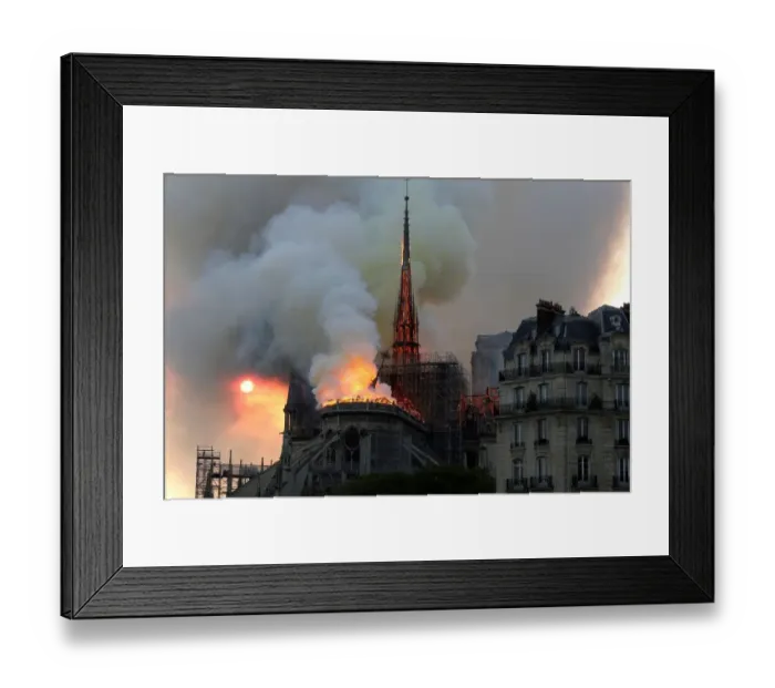 Framed Print : Landmark Notre-Dame Cathedral, engulfed in flames