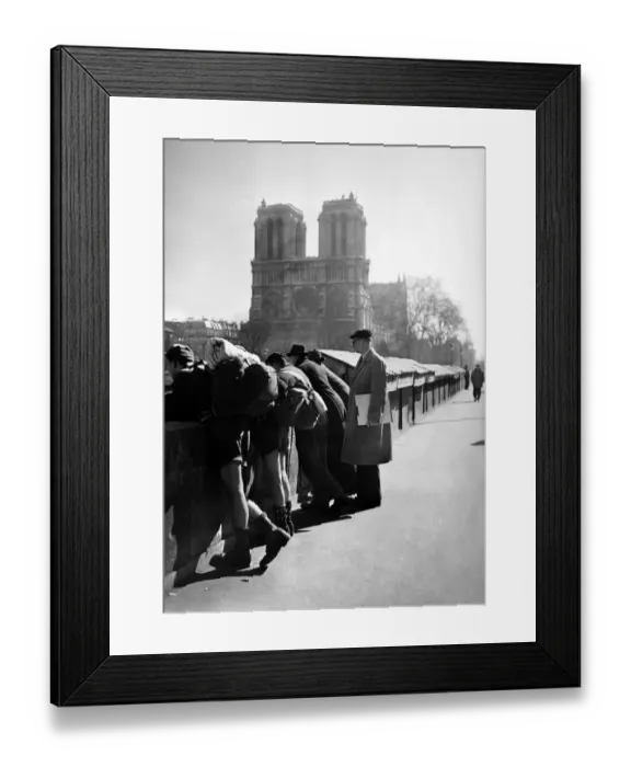 Framed Print : France-Paris-Seine Framed Print : France-Paris-Seine