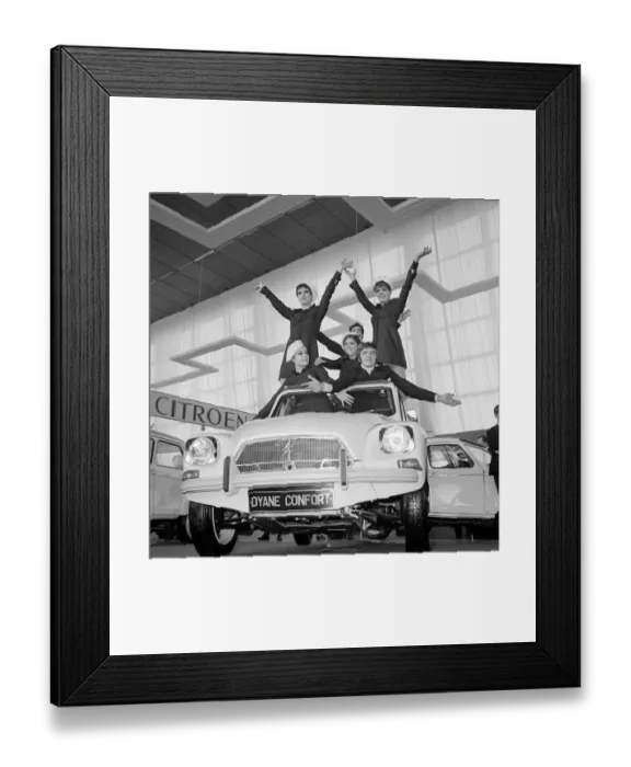 Framed Print : RETRO-AUTO Framed Print : RETRO-AUTO