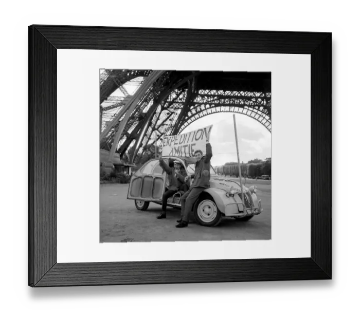 Framed Print : RETRO-AUTO Framed Print : RETRO-AUTO