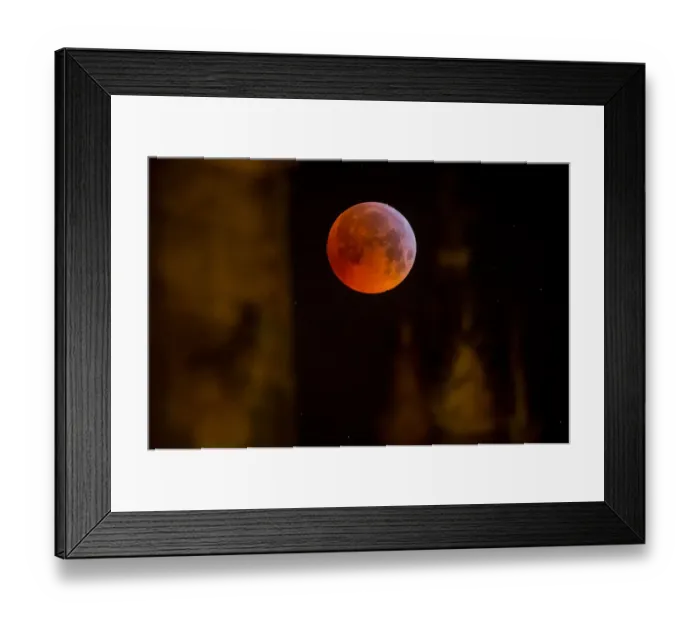 Framed Print : France-Eclipse-Moon