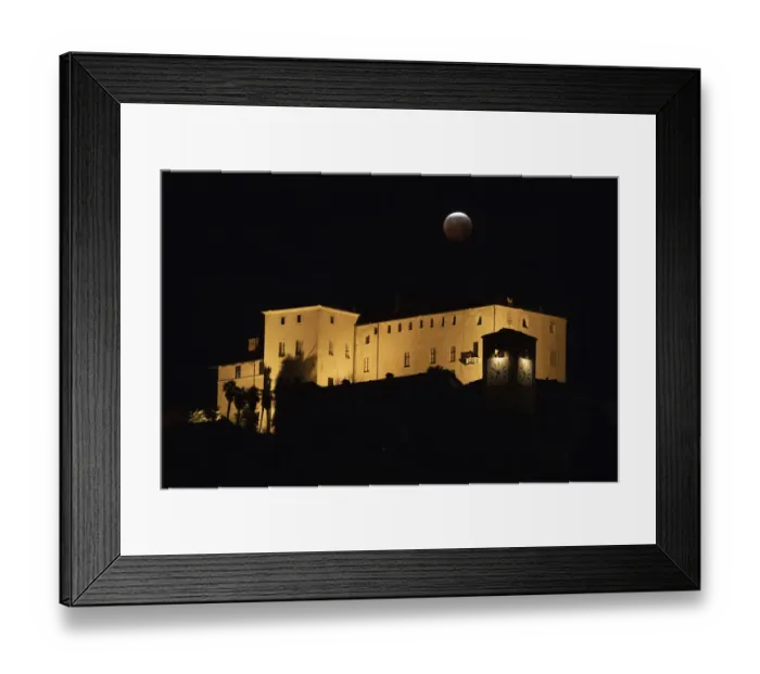 Framed Print : Italy-Astronomy-Eclipse-Moon-Environment Framed Print : Italy-Astronomy-Eclipse-Moon-Environment