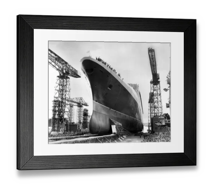 Framed Print : Queen Elizabeth Ii-Cruiser