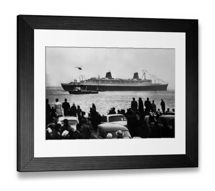 Framed Print : Ship-France
