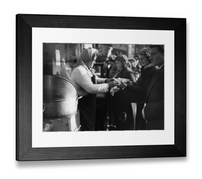 Framed Print : France-Paris-Lifestyle-1944 Framed Print : France-Paris-Lifestyle-1944