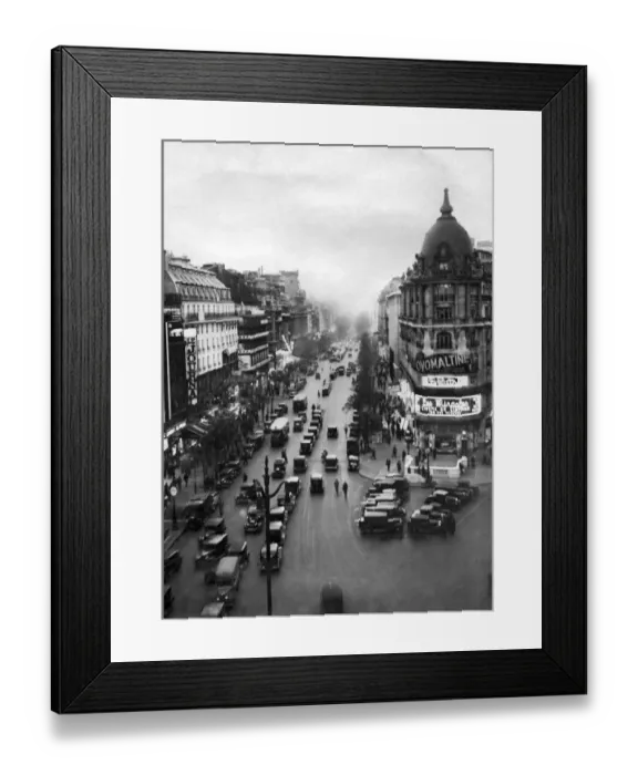 Framed Print : France-Daily Life-Paris