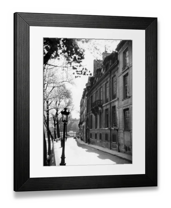 Framed Print : France-Daily Life-Paris Framed Print : France-Daily Life-Paris
