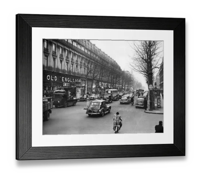 Framed Print : France-Daily Life-Paris Framed Print : France-Daily Life-Paris