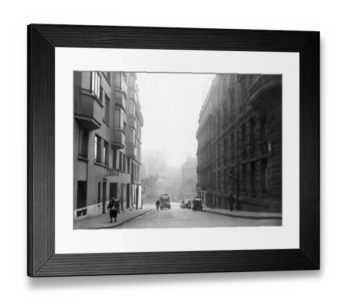 Framed Print : France-Daily Life-Paris Framed Print : France-Daily Life-Paris
