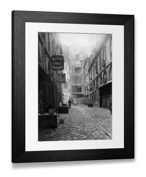 Framed Print : France-Daily Life-Paris Framed Print : France-Daily Life-Paris