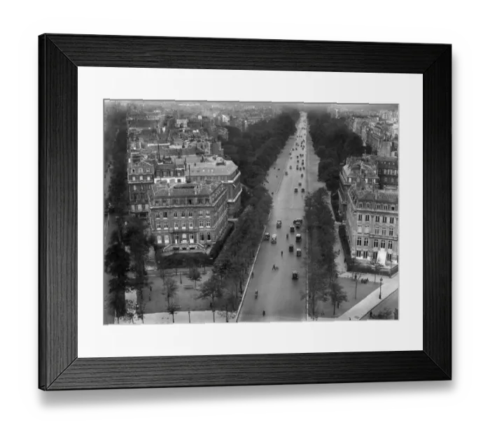 Framed Print : France-Daily Life-Paris Framed Print : France-Daily Life-Paris