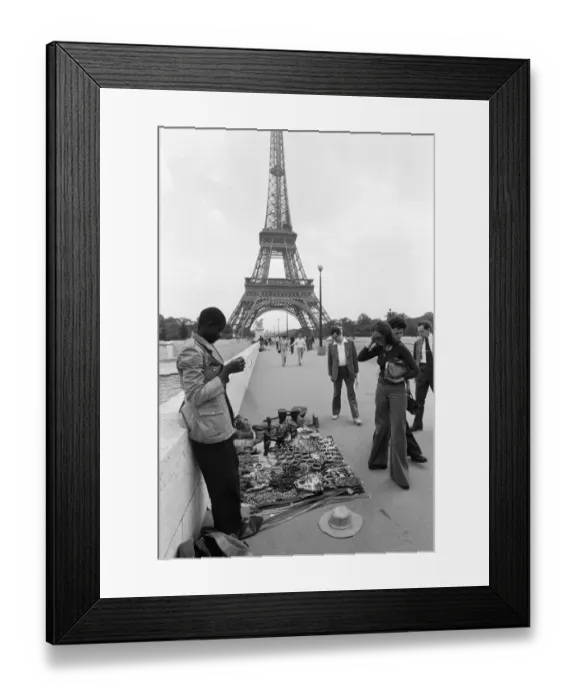Framed Print : France-Paris-Tourism-Feature-Trade