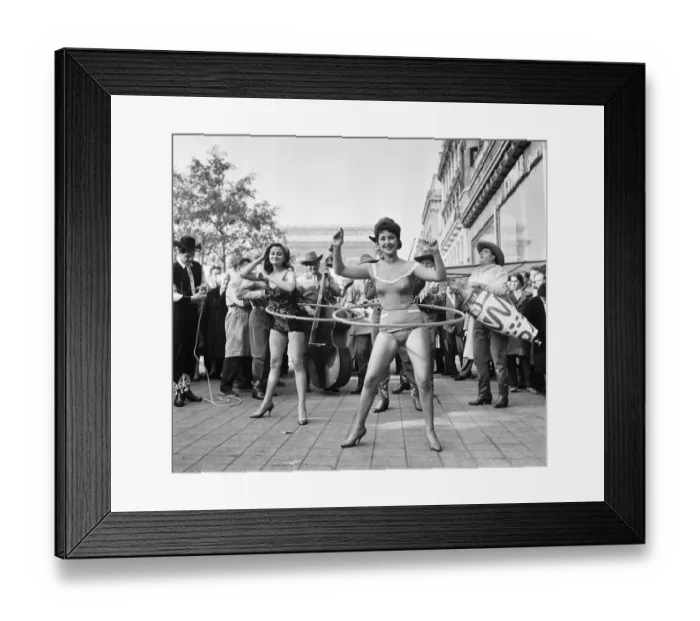 Framed Print : France-Game-Hula Hoop