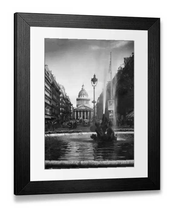 Framed Print : France-Daily Life-Paris Framed Print : France-Daily Life-Paris